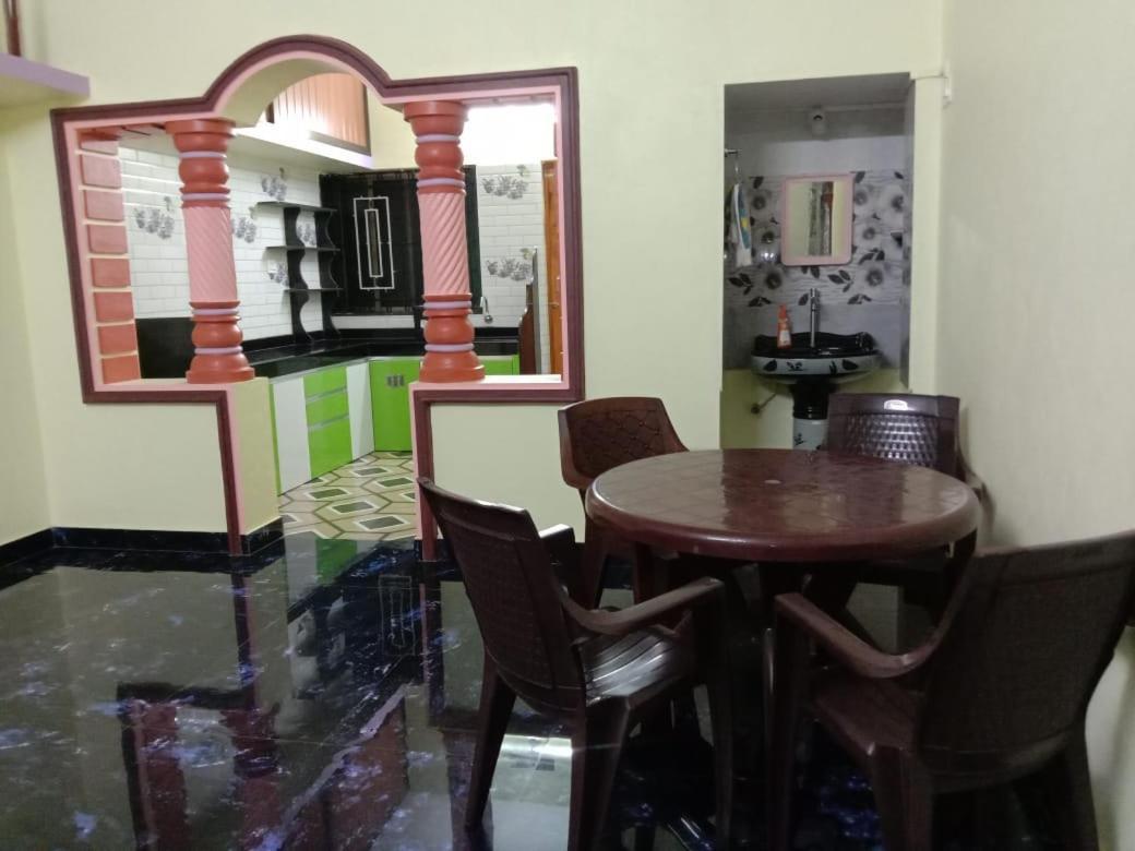 Honāvar Vian Homestay מראה חיצוני תמונה