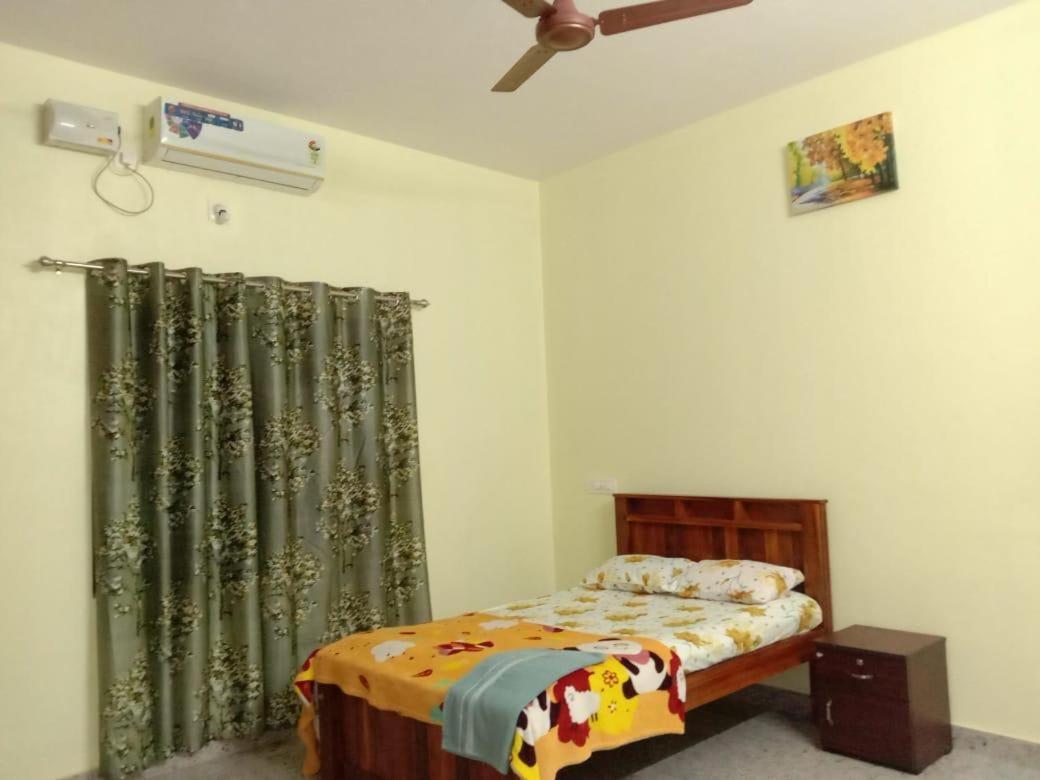 Honāvar Vian Homestay חדר תמונה